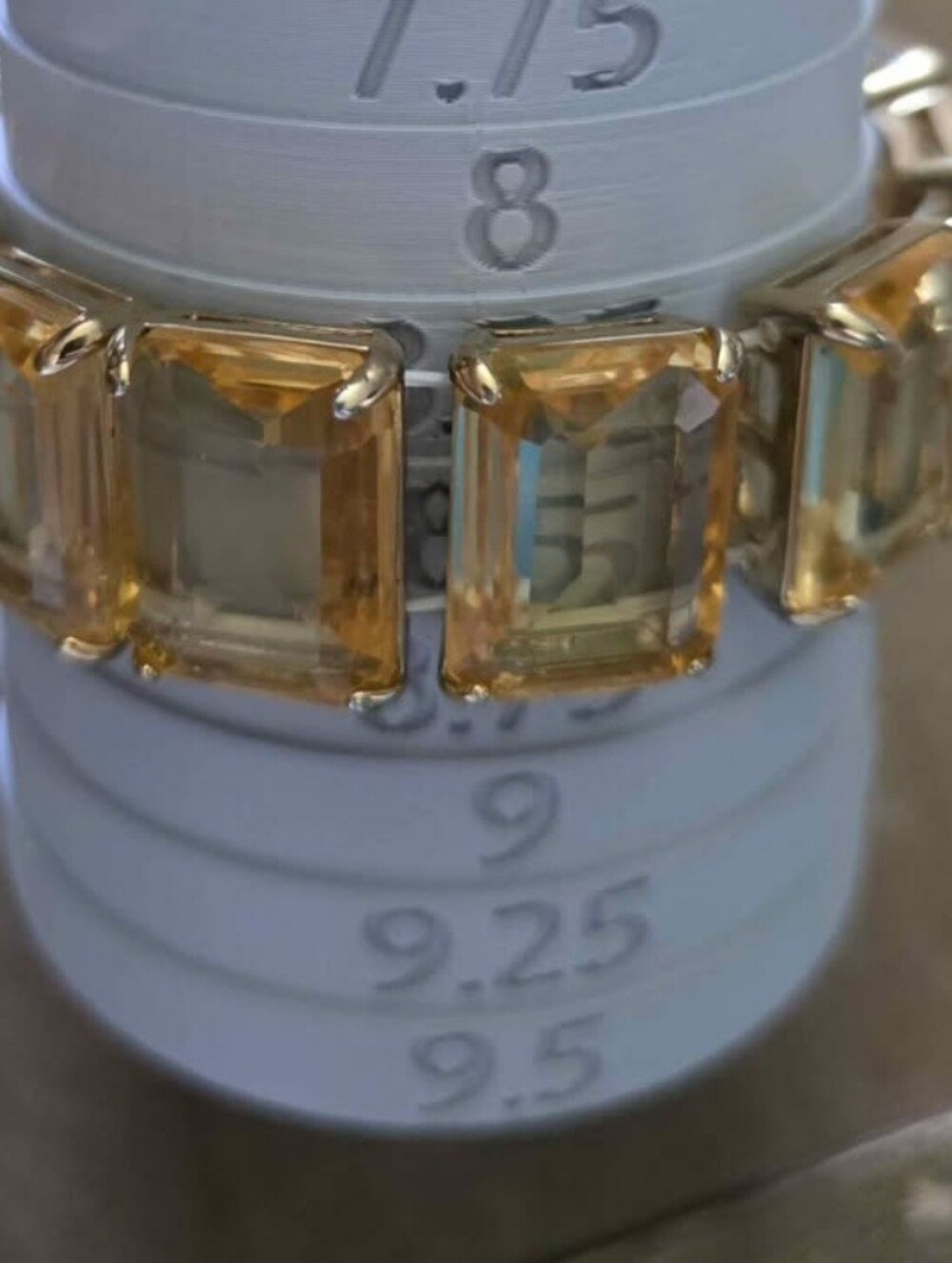 Gold-Tone Lemon Color, Acrylic Stretch Bracelet - Measurements Second Photo. - Picture 2 of 7